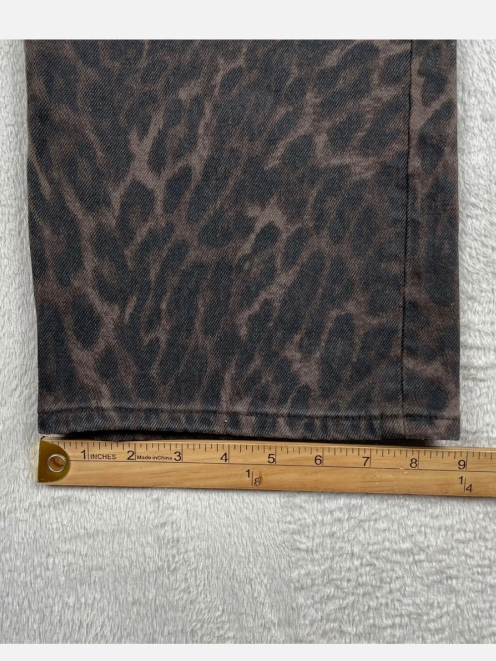 Abercrombie Mid Rise 90’s Straight Leopard Print Jean | Size 26 Tall | NWT - Picture 7 of 13